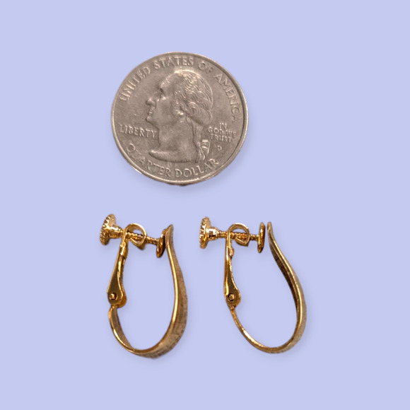 Vintage Napier Hammered Gold Screw Back Loop Earrings - Picture 4 of 4